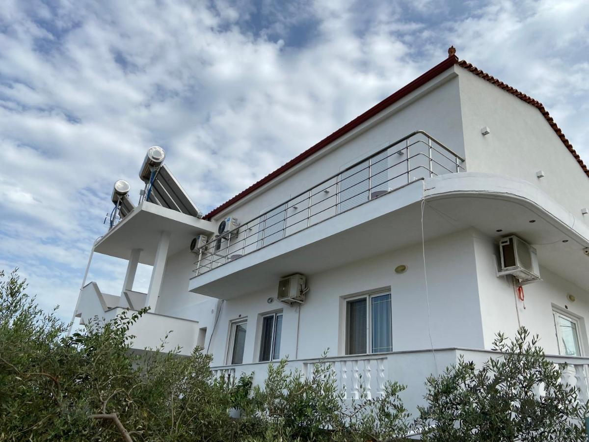 Villa Elvis Caca Ксамил Экстерьер фото